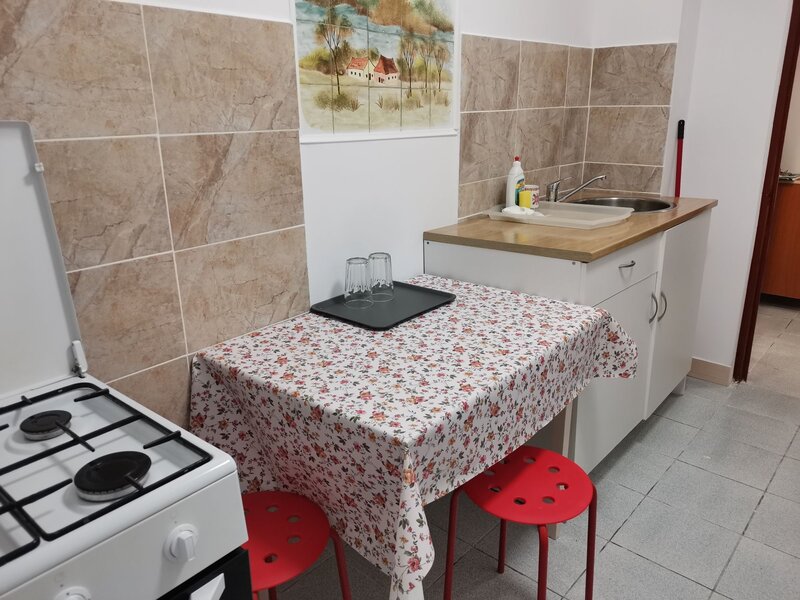 Turda, sector 1, 2 tv, ac, boiler,